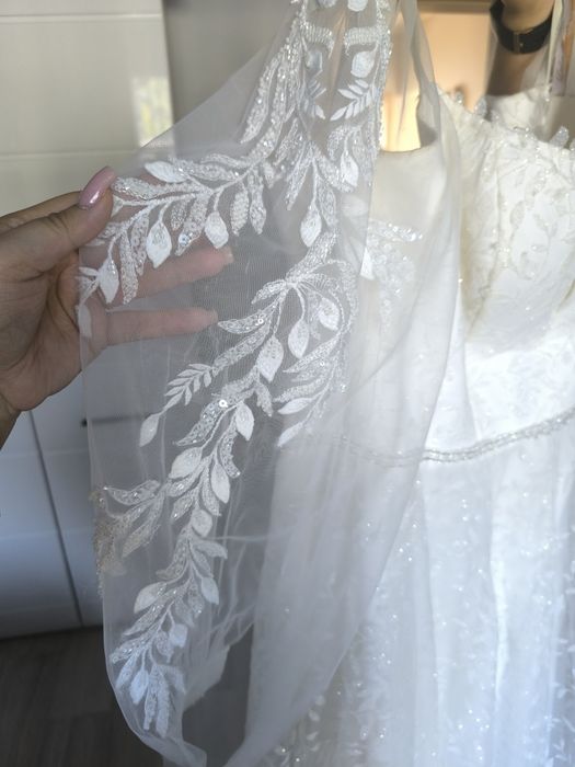 Suknia ślubna gorsetowa