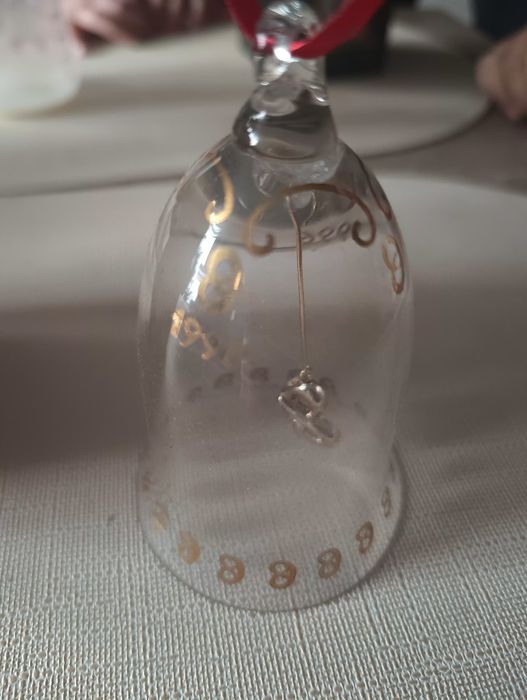 Szklany dzwonek kolekcjonerski na choinke