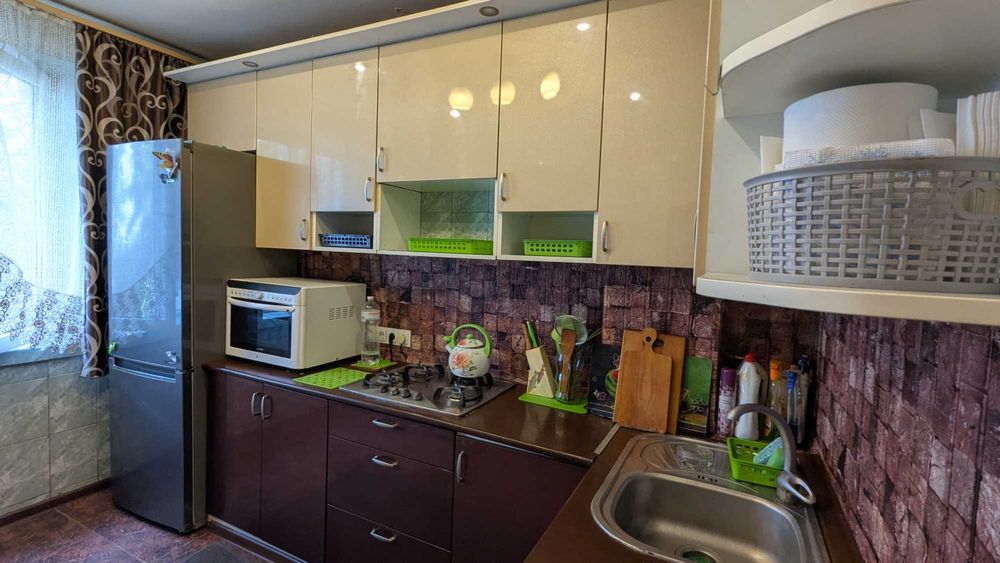 Здам 2-кімн. кв-ру,  Дніпровський р-н, вул. Куліша (Челябінська), 5 б