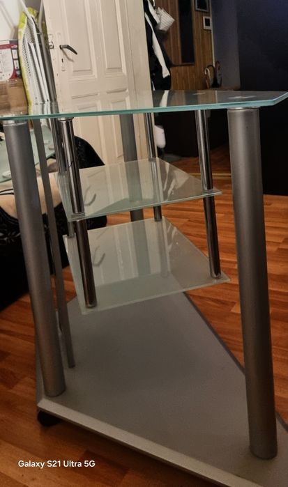 Szklany stolik RTV