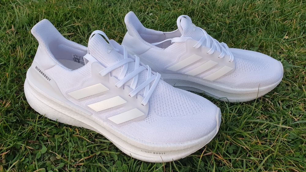 кросівки adidas Ultraboost [41×26см]