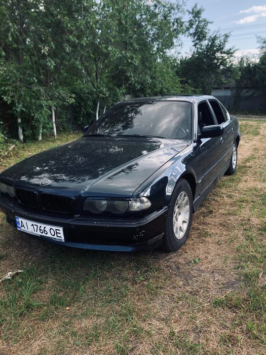 Продам BMWe38 730i