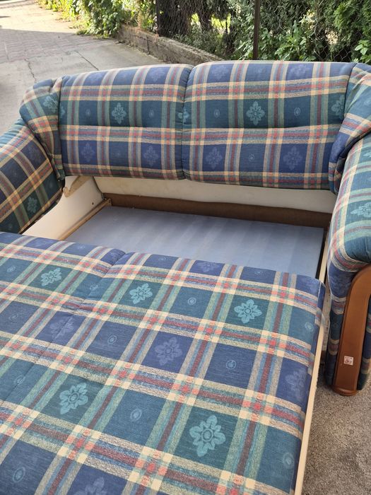 Czysta ,uprana sofa z funkcją spania