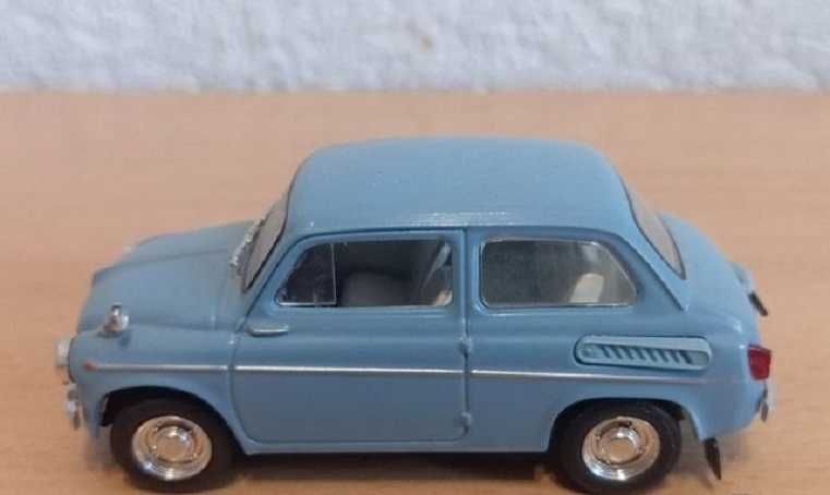 Машинки в масштабі 1/43