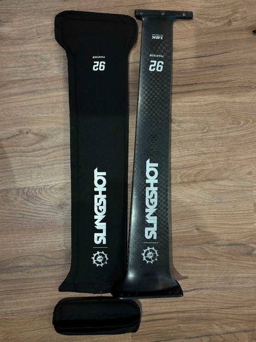 Foil Slingshot Phantasm Carbono Wing Foil – Completo, 2 Asas + 2 Fuselagens