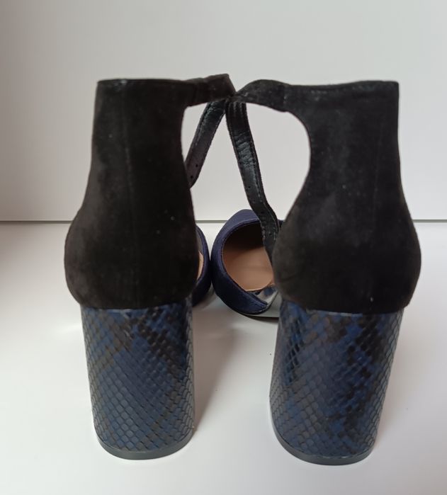 Buty na obcasie granatowo-czarne rozmiar 38