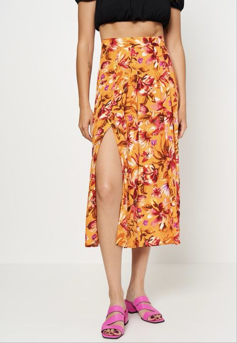 Яскрава спідниця міді h&m xs s