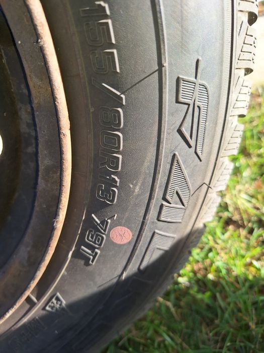 Felgi stalowe  r13 opony zima +kołpaki fiat panda