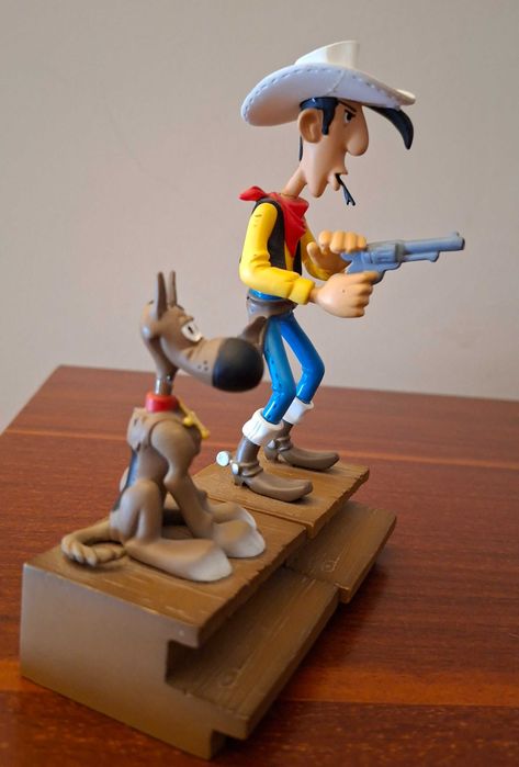 Figuras de Lucky Luke e Rantanplan. Plastoy