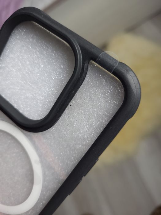 Продам чохол на iPhone 15 Pro