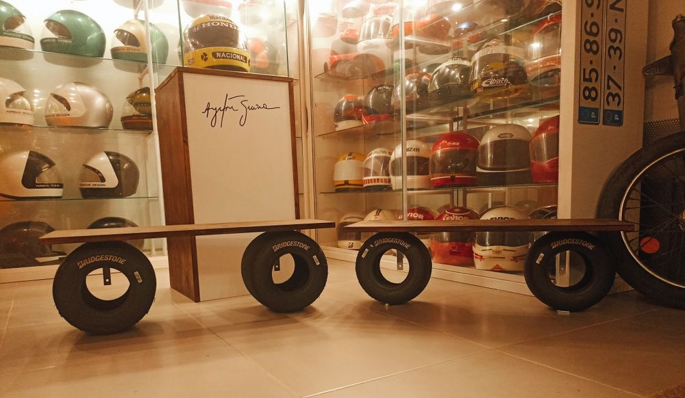 Prateleiras com rodas de kart