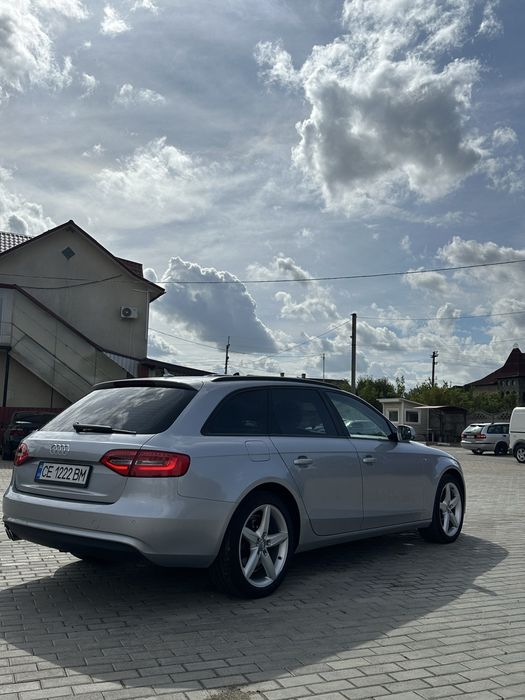 Audi A4 2013.
