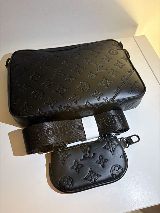 Louis vuitton black bag