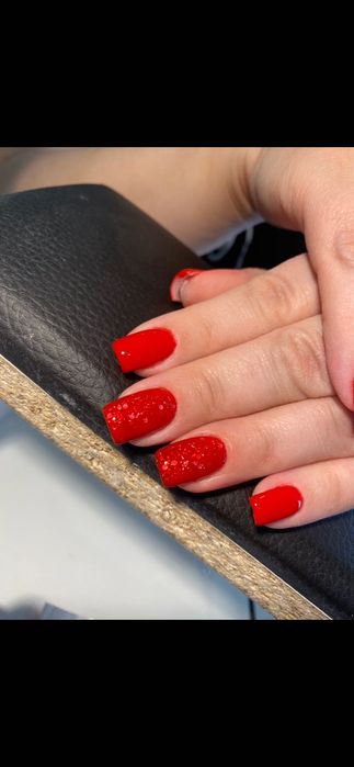 Манікюр педикюр нарощення