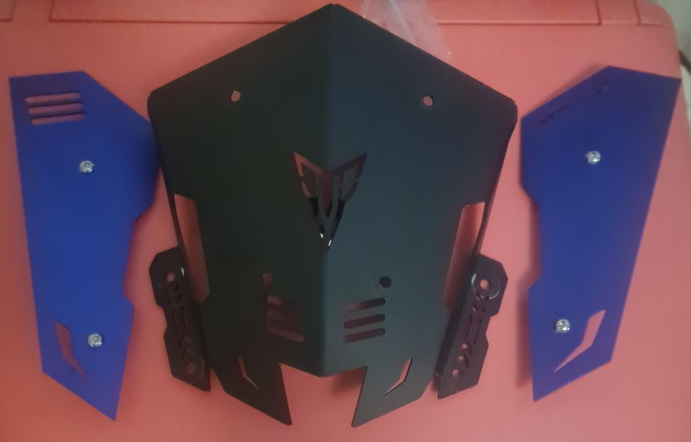 Carenagem yamaha MT 125 para como  nova