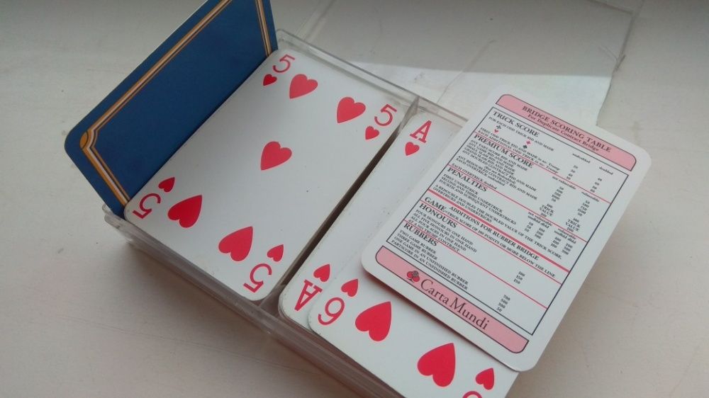 Набор карт для игры в бридж