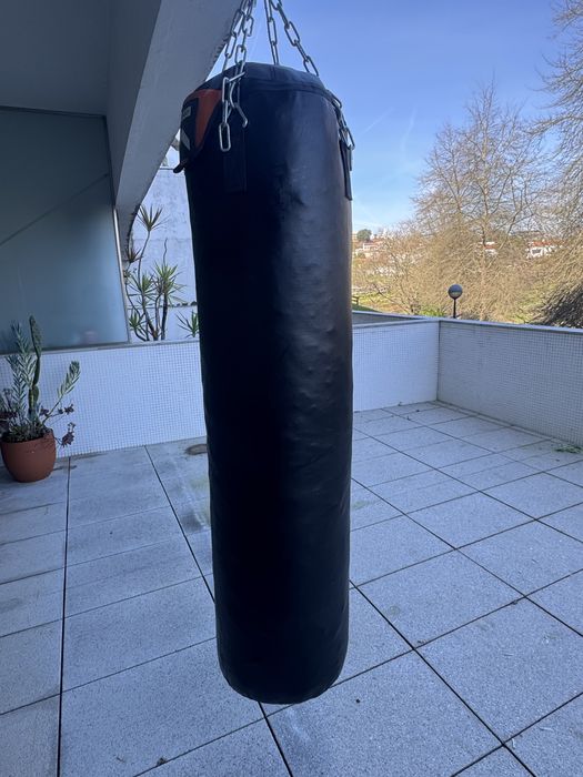 Saco de Boxe 30kg – Excelente Estado