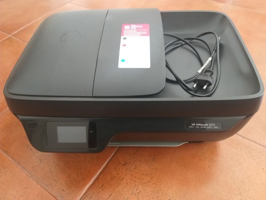 Impressora HP OfficeJet 3833