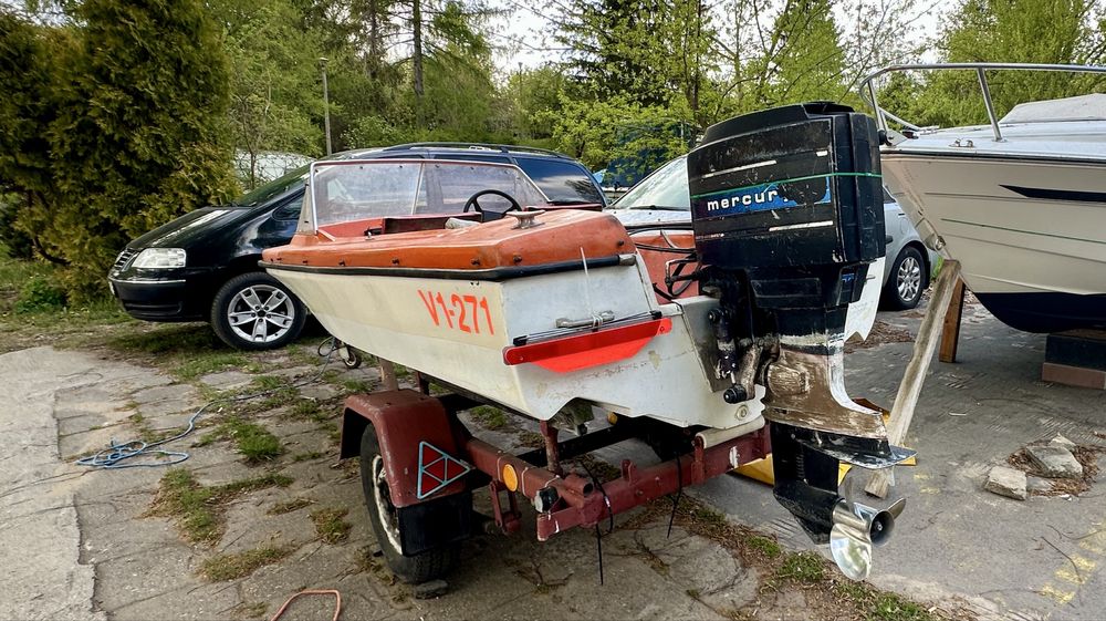 Łódka motorówka silnik Mercury 20 KM wraz z przyczepką