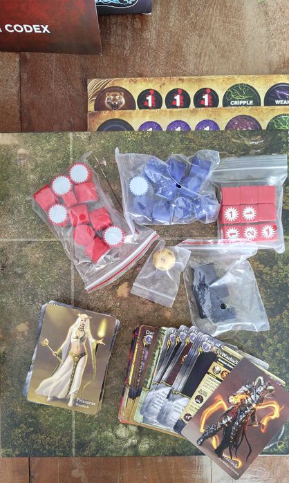 Mage Wars Arena Core Set (Jogo de Tabuleiro)