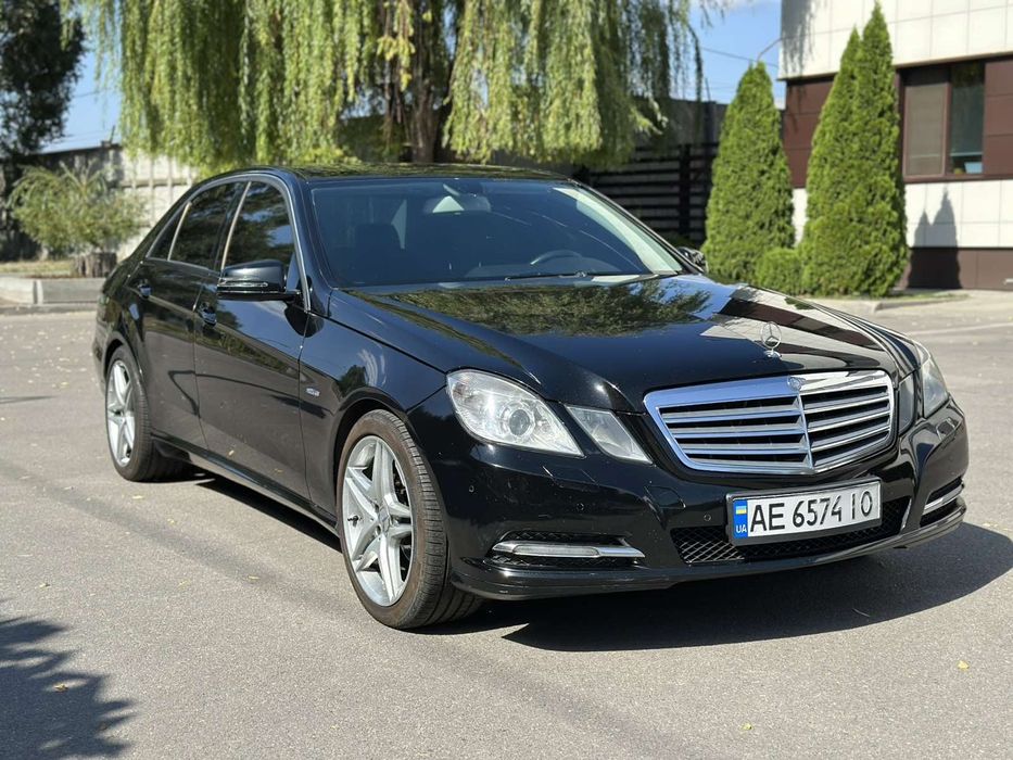 Продам Mercedes-Benz E-Class 1.8i GAZ 2012