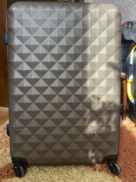 Валіза в хорошому стані