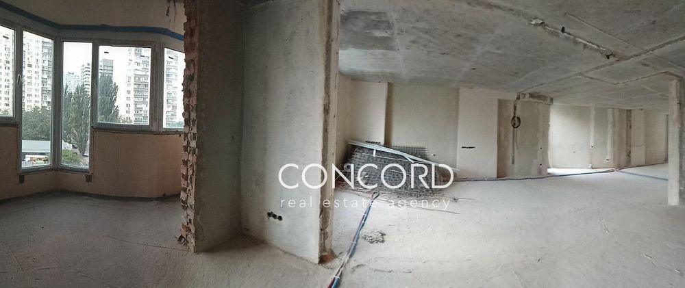 Липковского (Урицкого) ул., 18. Метро Вокзальна. Соломʼянський район