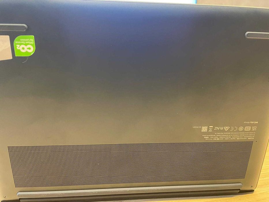 Lenovo Yoga Slim 7 14Q8X9 - Type 83ED