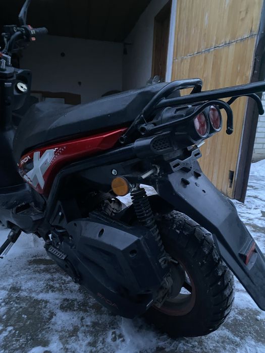 Продам скутер. Fada YB150T-35 BWS