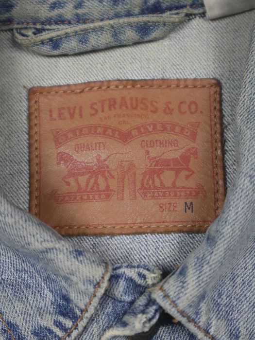 Levis Levi's Denim Jacket Kurtka jeansowa dżinsowa niebieska dziurami
