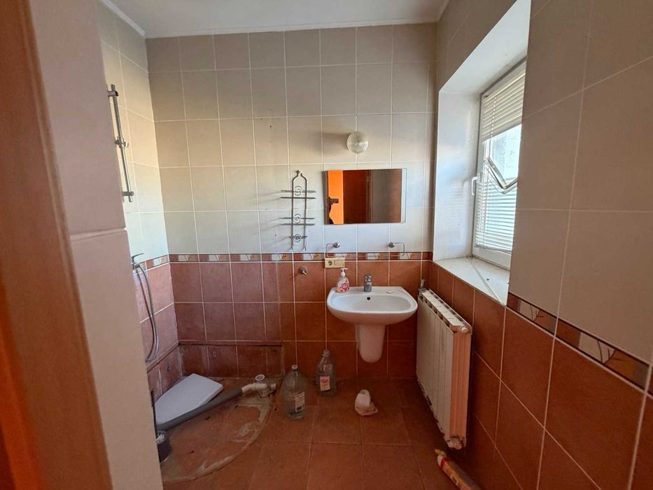 Видовий Loft-простір 92 м² з терасою , метро Мінська , Для офісу, студії або проживання. Без %.