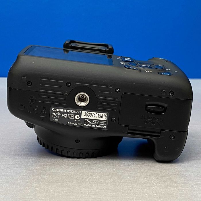 Canon EOS 1100D (Corpo) - 12.2MP