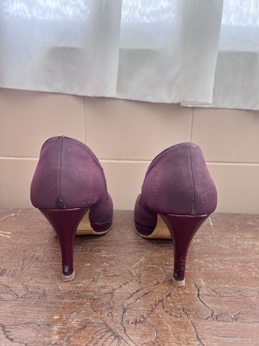 Sapatos de salto número 36 5€