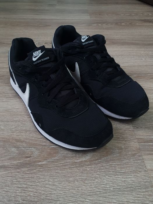 Кросівки Nike Venture Runner | eu 40