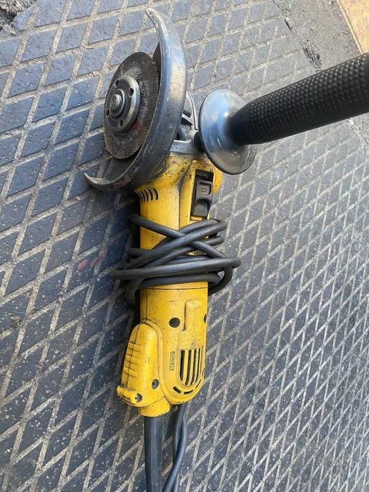 Електроінструмент.