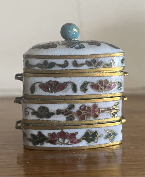 3 Caixas chinesas cloisonné empilháveis vintage (latão e esmalte)