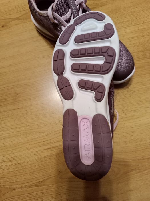 Жіночі кросівки Skechers, NIKE р.38, 40