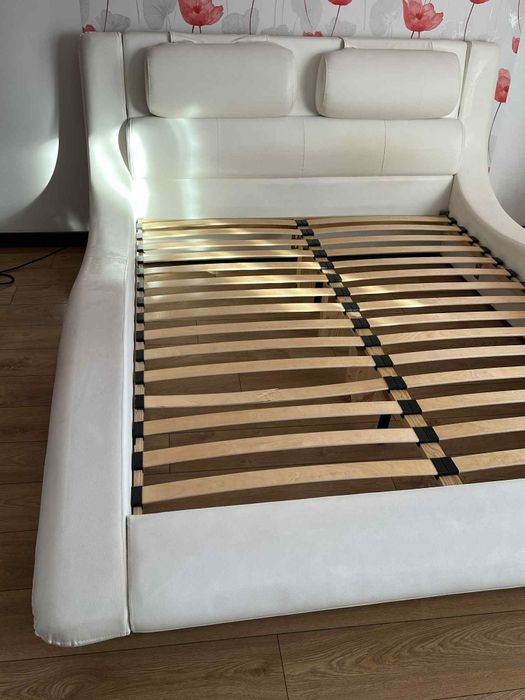 Sprzedam łóżko 160x200