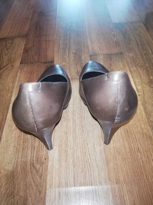 Eleganckie, brązowe buty firmy 5th Avenu rozm. 36