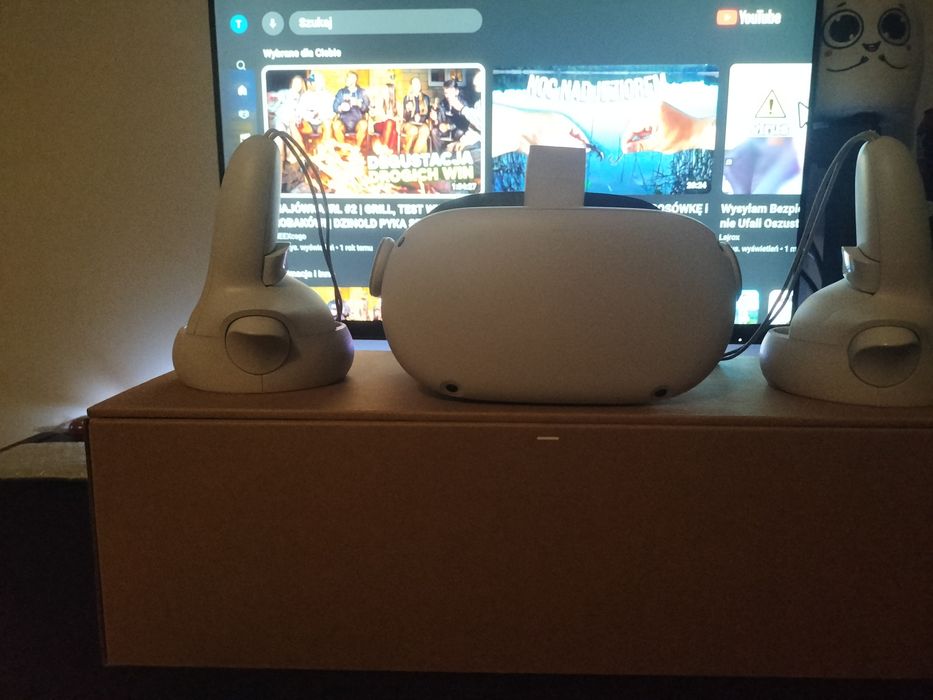 Sprzedam używane oqulusy questy 2