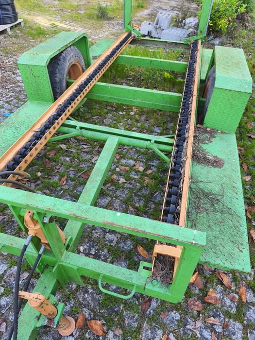 Atrelado de colheita