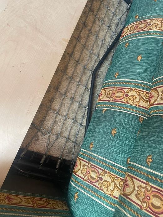 Sofá clássico 3 lugares