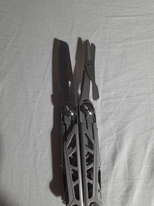 Narzędzie Multitool M-TAC