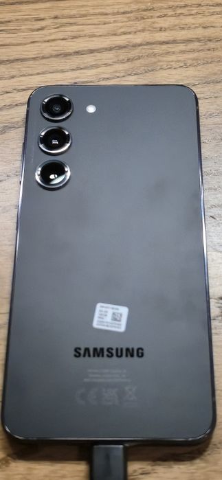 Smartfon Samsung Galaxy S23 8/128GB 6,1" czarny, zablokowane piksele