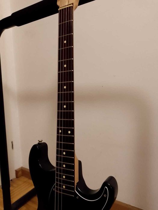 Line 6 Variax 300 - gitara modelowana