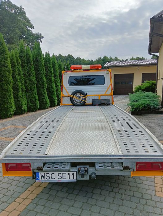 Pomoc drogowa usługi lawetą