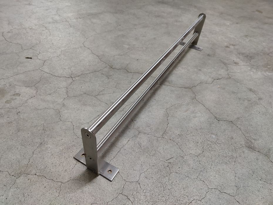 Toalheiro duplo em aço inox