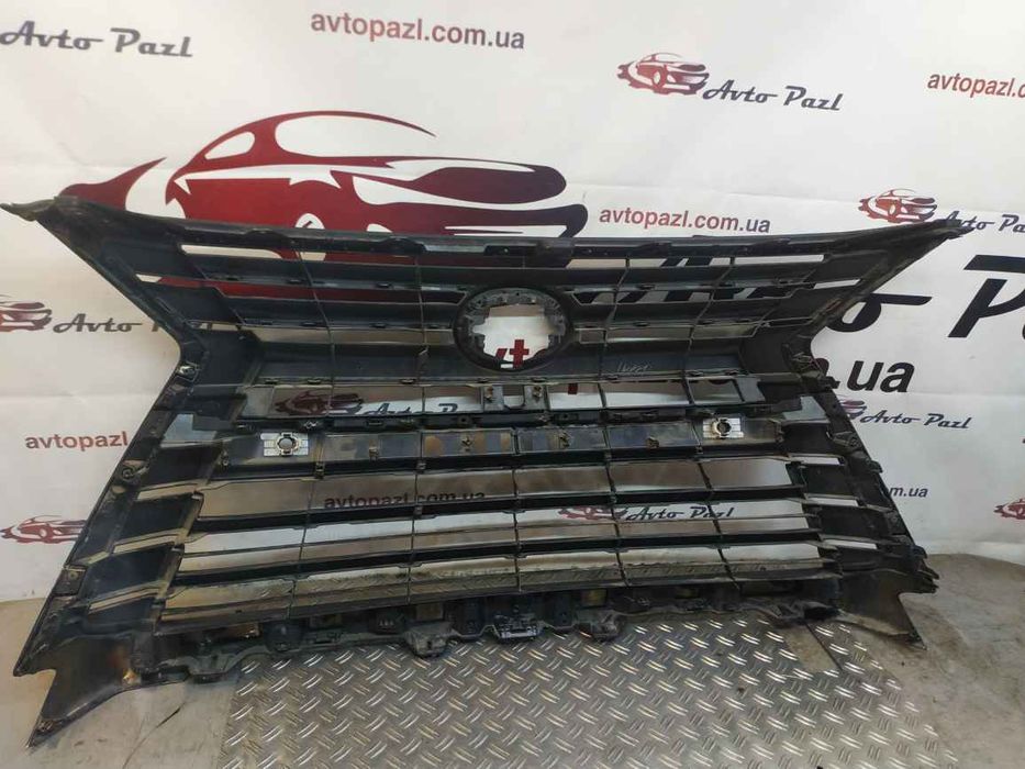 Toyota Lexus LX 15- решітка радіатора (1 підпаяна) RC1044 5310160570