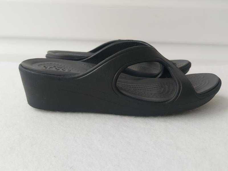 Жіночі босоніжки шльопанці сандалі crocs