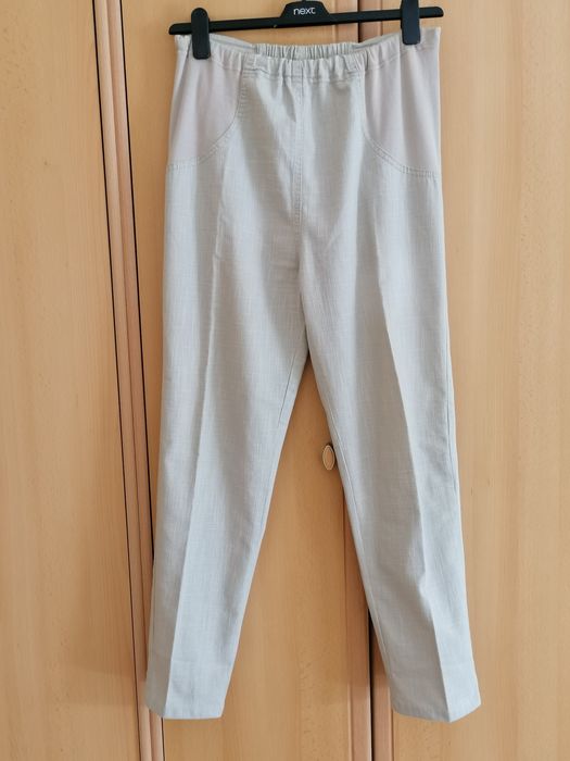 Штании для вагітних.